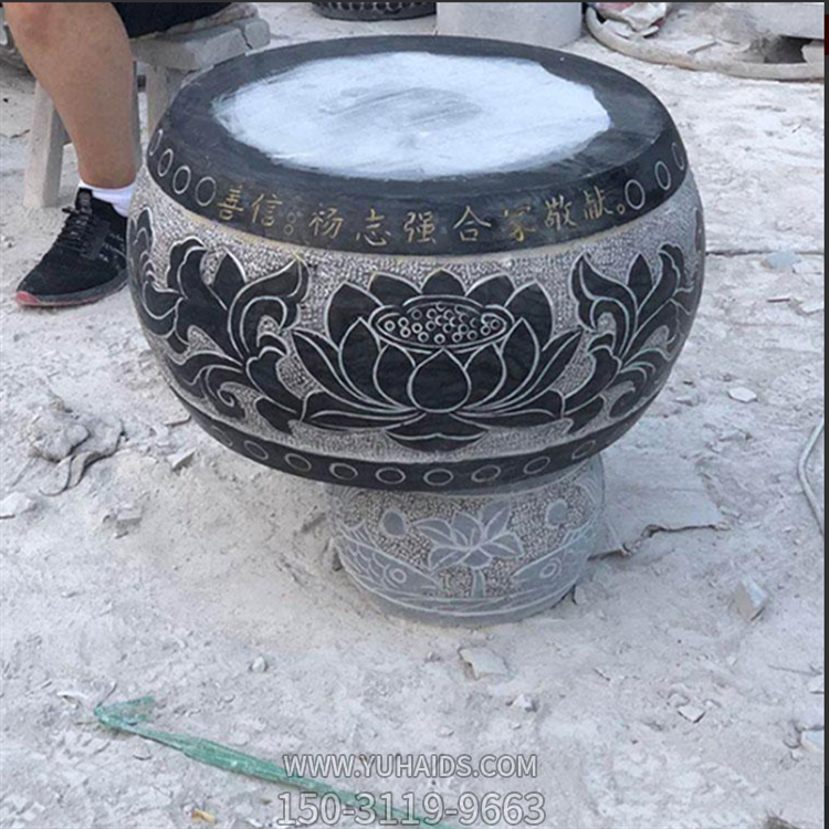 寺廟柱子石墩，柱底柱墩石雕塑