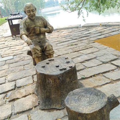 玻璃鋼樹墩，棋盤，老頭，公園情景雕塑