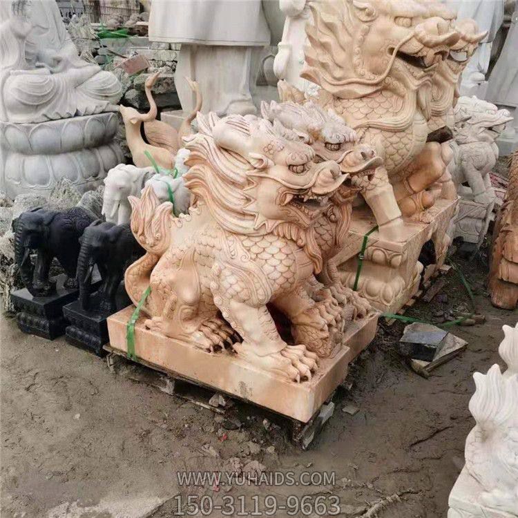 庭院村口仿古做舊動物 石雕獅子一對 鎮(zhèn)宅招財?shù)袼?>
                                <h2>庭院村口仿古做舊動物 石雕獅子一對 鎮(zhèn)宅招財?shù)袼?參數(shù)說明</h2>
                                                                        <table>
                                      <tr>
                                        <th>產(chǎn)品標(biāo)題</th>
                                        <td>庭院村口仿古做舊動物 石雕獅子一對 鎮(zhèn)宅招財?shù)袼?/td>
                                      </tr>
                                      <tr>
                                        <th>發(fā)布時間</th>
                                        <td>2023-06-07 10:31</td>
                                      </tr>
                                      <tr>
                                        <th>價格</th>
                                        <td><span>電話咨詢</td>
                                      </tr>
                                                                              <tr>
                                          <th>雕刻內(nèi)容</th>
                                          <td>動物、獅子、動物</td>
                                        </tr>
                                                                              <tr>
                                          <th>制作材質(zhì)</th>
                                          <td>石雕</td>
                                        </tr>
                                                                              <tr>
                                          <th>其他</th>
                                          <td>仿古</td>
                                        </tr>
                                                                          </table>
                                <h2>庭院村口仿古做舊動物 石雕獅子一對 鎮(zhèn)宅招財?shù)袼?詳細說明</h2>
                                <p>玉海雕塑是一家綜合性的雕塑公司，擁有多款庭院村口仿古做舊動物雕塑模型，可加工定制多種庭院村口仿古做舊動物雕塑，支持材質(zhì)、樣式、風(fēng)格、尺寸大小等方面的調(diào)整修改定制。我們所加工制作的庭院村口仿古做舊動物雕塑質(zhì)優(yōu)價廉，遍布全國多個省市地區(qū)，想要了解更多案例圖片，請電話或微信咨詢。材質(zhì)、大小、樣式等都可以按需定制，還可根據(jù)您提供給的庭院村口仿古做舊動物雕塑樣圖進行制作！如有相關(guān)需求，歡迎致電（微信同號）：<span>150-3119-9663</span></p>
                                                                <div   class=