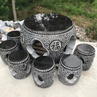 黑色，整石鏤雕，圓桌凳