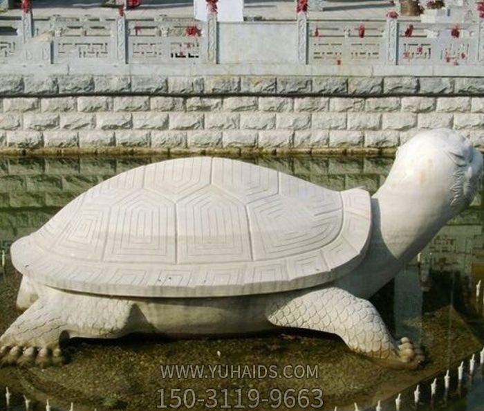 池塘大理石大型仿真烏龜?shù)袼?>
                                <h2>池塘大理石大型仿真烏龜?shù)袼?參數(shù)說明</h2>
                                                                        <table>
                                      <tr>
                                        <th>產(chǎn)品標(biāo)題</th>
                                        <td>池塘大理石大型仿真烏龜?shù)袼?/td>
                                      </tr>
                                      <tr>
                                        <th>發(fā)布時(shí)間</th>
                                        <td>2023-06-07 11:51</td>
                                      </tr>
                                      <tr>
                                        <th>價(jià)格</th>
                                        <td><span>電話咨詢</td>
                                      </tr>
                                                                              <tr>
                                          <th>其他</th>
                                          <td>仿真</td>
                                        </tr>
                                                                              <tr>
                                          <th>制作材質(zhì)</th>
                                          <td>大理石</td>
                                        </tr>
                                                                          </table>
                                <h2>池塘大理石大型仿真烏龜?shù)袼?詳細(xì)說明</h2>
                                <p>玉海雕塑是一家綜合性的雕塑公司，擁有多款池塘大理石大型仿真烏龜?shù)袼苣Ｐ?，可加工定制多種池塘大理石大型仿真烏龜?shù)袼?，支持材質(zhì)、樣式、風(fēng)格、尺寸大小等方面的調(diào)整修改定制。我們所加工制作的池塘大理石大型仿真烏龜?shù)袼苜|(zhì)優(yōu)價(jià)廉，遍布全國(guó)多個(gè)省市地區(qū)，想要了解更多案例圖片，請(qǐng)電話或微信咨詢。材質(zhì)、大小、樣式等都可以按需定制，還可根據(jù)您提供給的池塘大理石大型仿真烏龜?shù)袼軜訄D進(jìn)行制作！如有相關(guān)需求，歡迎致電（微信同號(hào)）：<span>150-3119-9663</span></p>
                                                                <div   class=