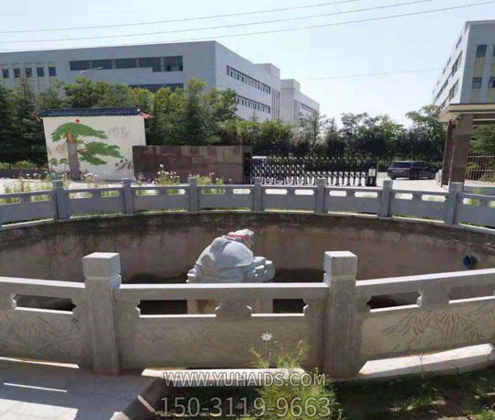 公園景區(qū)池塘中的大理石烏龜?shù)袼?>
                                <h2>公園景區(qū)池塘中的大理石烏龜?shù)袼?參數(shù)說明</h2>
                                                                        <table>
                                      <tr>
                                        <th>產(chǎn)品標(biāo)題</th>
                                        <td>公園景區(qū)池塘中的大理石烏龜?shù)袼?/td>
                                      </tr>
                                      <tr>
                                        <th>發(fā)布時間</th>
                                        <td>2023-06-07 12:02</td>
                                      </tr>
                                      <tr>
                                        <th>價格</th>
                                        <td><span>電話咨詢</td>
                                      </tr>
                                                                              <tr>
                                          <th>應(yīng)用場所</th>
                                          <td>公園</td>
                                        </tr>
                                                                              <tr>
                                          <th>制作材質(zhì)</th>
                                          <td>大理石</td>
                                        </tr>
                                                                          </table>
                                <h2>公園景區(qū)池塘中的大理石烏龜?shù)袼?詳細(xì)說明</h2>
                                <p>玉海雕塑是一家綜合性的雕塑公司，擁有多款公園景區(qū)池塘中的大理石烏龜?shù)袼苣Ｐ?，可加工定制多種公園景區(qū)池塘中的大理石烏龜?shù)袼埽С植馁|(zhì)、樣式、風(fēng)格、尺寸大小等方面的調(diào)整修改定制。我們所加工制作的公園景區(qū)池塘中的大理石烏龜?shù)袼苜|(zhì)優(yōu)價廉，遍布全國多個省市地區(qū)，想要了解更多案例圖片，請電話或微信咨詢。材質(zhì)、大小、樣式等都可以按需定制，還可根據(jù)您提供給的公園景區(qū)池塘中的大理石烏龜?shù)袼軜訄D進(jìn)行制作！如有相關(guān)需求，歡迎致電（微信同號）：<span>150-3119-9663</span></p>
                                                                <div   class=