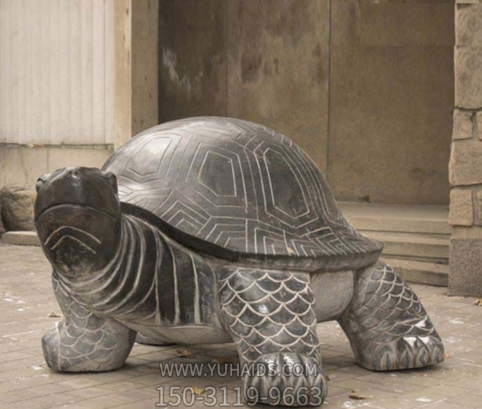 庭院戶外不銹鋼仿真動(dòng)物烏龜?shù)袼?>
                                <h2>庭院戶外不銹鋼仿真動(dòng)物烏龜?shù)袼?參數(shù)說明</h2>
                                                                        <table>
                                      <tr>
                                        <th>產(chǎn)品標(biāo)題</th>
                                        <td>庭院戶外不銹鋼仿真動(dòng)物烏龜?shù)袼?/td>
                                      </tr>
                                      <tr>
                                        <th>發(fā)布時(shí)間</th>
                                        <td>2023-06-07 12:49</td>
                                      </tr>
                                      <tr>
                                        <th>價(jià)格</th>
                                        <td><span>電話咨詢</td>
                                      </tr>
                                                                              <tr>
                                          <th>雕刻內(nèi)容</th>
                                          <td>動(dòng)物</td>
                                        </tr>
                                                                              <tr>
                                          <th>制作材質(zhì)</th>
                                          <td>不銹鋼</td>
                                        </tr>
                                                                              <tr>
                                          <th>其他</th>
                                          <td>仿真</td>
                                        </tr>
                                                                          </table>
                                <h2>庭院戶外不銹鋼仿真動(dòng)物烏龜?shù)袼?詳細(xì)說明</h2>
                                <p>玉海雕塑是一家綜合性的雕塑公司，擁有多款庭院戶外不銹鋼仿真動(dòng)物烏龜?shù)袼苣Ｐ?，可加工定制多種庭院戶外不銹鋼仿真動(dòng)物烏龜?shù)袼埽С植馁|(zhì)、樣式、風(fēng)格、尺寸大小等方面的調(diào)整修改定制。我們所加工制作的庭院戶外不銹鋼仿真動(dòng)物烏龜?shù)袼苜|(zhì)優(yōu)價(jià)廉，遍布全國多個(gè)省市地區(qū)，想要了解更多案例圖片，請(qǐng)電話或微信咨詢。材質(zhì)、大小、樣式等都可以按需定制，還可根據(jù)您提供給的庭院戶外不銹鋼仿真動(dòng)物烏龜?shù)袼軜訄D進(jìn)行制作！如有相關(guān)需求，歡迎致電（微信同號(hào)）：<span>150-3119-9663</span></p>
                                                                <div   class=