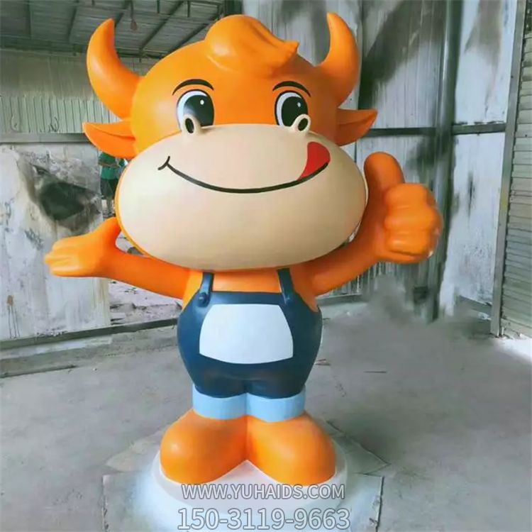卡通牛犢子，玻璃鋼卡通動(dòng)物系列美陳擺件雕塑