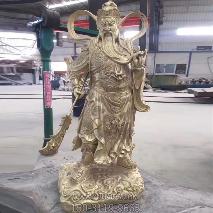 鎮(zhèn)宅招財(cái)鑄銅關(guān)公 關(guān)二爺?shù)袼?>
                                <h2>鎮(zhèn)宅招財(cái)鑄銅關(guān)公 關(guān)二爺?shù)袼?參數(shù)說(shuō)明</h2>
                                                                        <table>
                                      <tr>
                                        <th>產(chǎn)品標(biāo)題</th>
                                        <td>鎮(zhèn)宅招財(cái)鑄銅關(guān)公 關(guān)二爺?shù)袼?/td>
                                      </tr>
                                      <tr>
                                        <th>發(fā)布時(shí)間</th>
                                        <td>2023-06-07 14:10</td>
                                      </tr>
                                      <tr>
                                        <th>價(jià)格</th>
                                        <td><span>電話咨詢</td>
                                      </tr>
                                                                              <tr>
                                          <th>制作材質(zhì)</th>
                                          <td>鑄銅</td>
                                        </tr>
                                                                          </table>
                                <h2>鎮(zhèn)宅招財(cái)鑄銅關(guān)公 關(guān)二爺?shù)袼?詳細(xì)說(shuō)明</h2>
                                <p>玉海雕塑是一家綜合性的雕塑公司，擁有多款鎮(zhèn)宅招財(cái)鑄銅關(guān)公雕塑模型，可加工定制多種鎮(zhèn)宅招財(cái)鑄銅關(guān)公雕塑，支持材質(zhì)、樣式、風(fēng)格、尺寸大小等方面的調(diào)整修改定制。我們所加工制作的鎮(zhèn)宅招財(cái)鑄銅關(guān)公雕塑質(zhì)優(yōu)價(jià)廉，遍布全國(guó)多個(gè)省市地區(qū)，想要了解更多案例圖片，請(qǐng)電話或微信咨詢。材質(zhì)、大小、樣式等都可以按需定制，還可根據(jù)您提供給的鎮(zhèn)宅招財(cái)鑄銅關(guān)公雕塑樣圖進(jìn)行制作！如有相關(guān)需求，歡迎致電（微信同號(hào)）：<span>150-3119-9663</span></p>
                                                                <div   class=