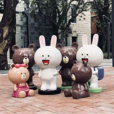 公園玻璃鋼創(chuàng)意戶外卡通動(dòng)物擺件，可妮兔和維尼熊雕塑