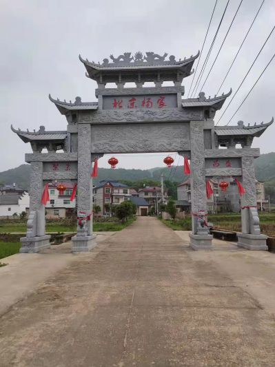 花崗巖石雕牌坊，鄉(xiāng)村入村口大牌坊