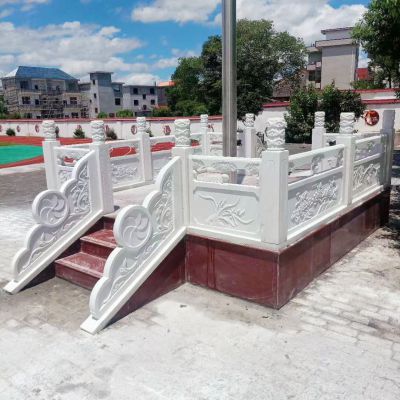 漢白玉旗臺(tái)，學(xué)校升旗臺(tái)欄桿