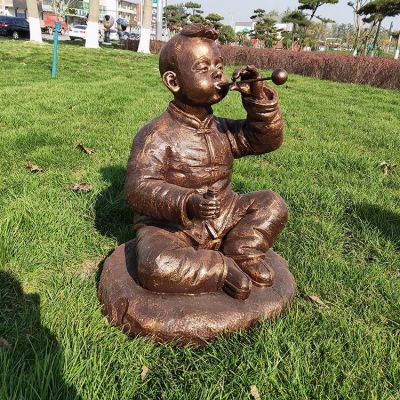 童趣系列人物，吹泡泡的小男孩