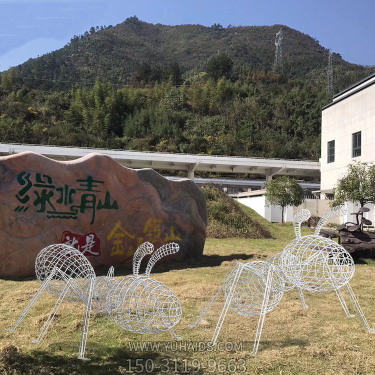 不銹鋼鐵藝螞蟻，鐵絲焊接成的鏤空螞蟻雕塑