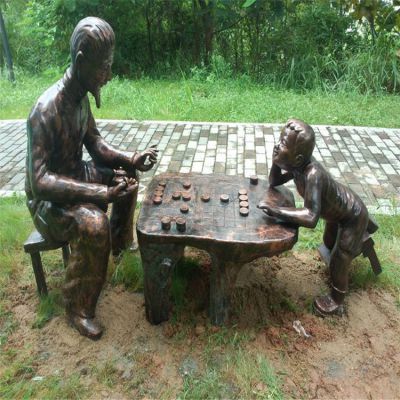 公園戶(hù)外銅雕下棋的人物景觀雕塑