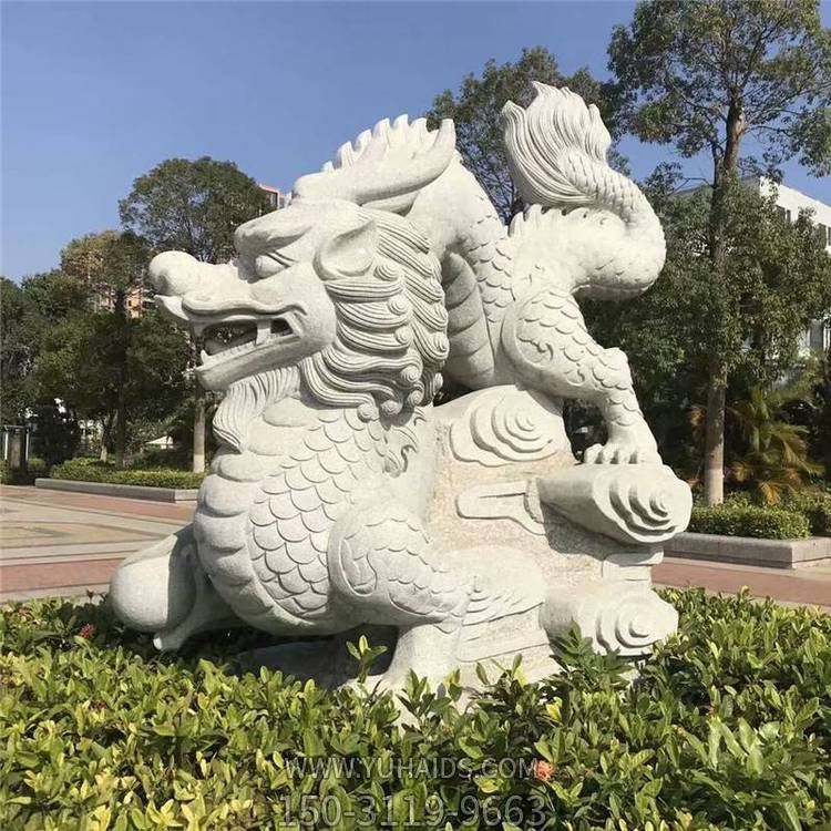 廣場擺放十二生肖動(dòng)物石雕雕塑