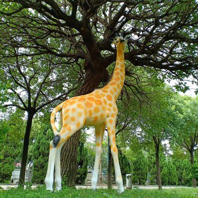 玻璃鋼仿真長頸鹿，公園園林草坪動(dòng)物景觀