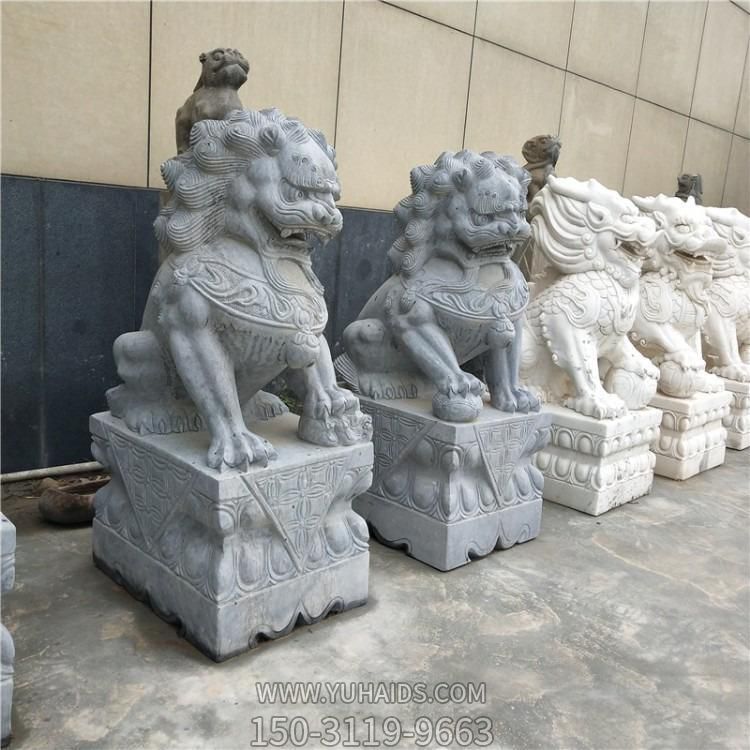 天然青石雕刻企業(yè)家用大門口鎮(zhèn)宅招財?shù)袼?>
                                <h2>天然青石雕刻企業(yè)家用大門口鎮(zhèn)宅招財?shù)袼?參數(shù)說明</h2>
                                                                        <table>
                                      <tr>
                                        <th>產品標題</th>
                                        <td>天然青石雕刻企業(yè)家用大門口鎮(zhèn)宅招財?shù)袼?/td>
                                      </tr>
                                      <tr>
                                        <th>發(fā)布時間</th>
                                        <td>2023-06-08 06:17</td>
                                      </tr>
                                      <tr>
                                        <th>價格</th>
                                        <td><span>電話咨詢</td>
                                      </tr>
                                                                              <tr>
                                          <th>制作材質</th>
                                          <td>石雕、青石、石雕</td>
                                        </tr>
                                                                              <tr>
                                          <th>應用場所</th>
                                          <td>企業(yè)</td>
                                        </tr>
                                                                          </table>
                                <h2>天然青石雕刻企業(yè)家用大門口鎮(zhèn)宅招財?shù)袼?詳細說明</h2>
                                <p>玉海雕塑是一家綜合性的雕塑公司，擁有多款天然青石雕刻企業(yè)家用大門口鎮(zhèn)宅招財?shù)袼苣Ｐ?，可加工定制多種天然青石雕刻企業(yè)家用大門口鎮(zhèn)宅招財?shù)袼埽С植馁|、樣式、風格、尺寸大小等方面的調整修改定制。我們所加工制作的天然青石雕刻企業(yè)家用大門口鎮(zhèn)宅招財?shù)袼苜|優(yōu)價廉，遍布全國多個省市地區(qū)，想要了解更多案例圖片，請電話或微信咨詢。材質、大小、樣式等都可以按需定制，還可根據您提供給的天然青石雕刻企業(yè)家用大門口鎮(zhèn)宅招財?shù)袼軜訄D進行制作！如有相關需求，歡迎致電（微信同號）：<span>150-3119-9663</span></p>
                                                                <div   class=
