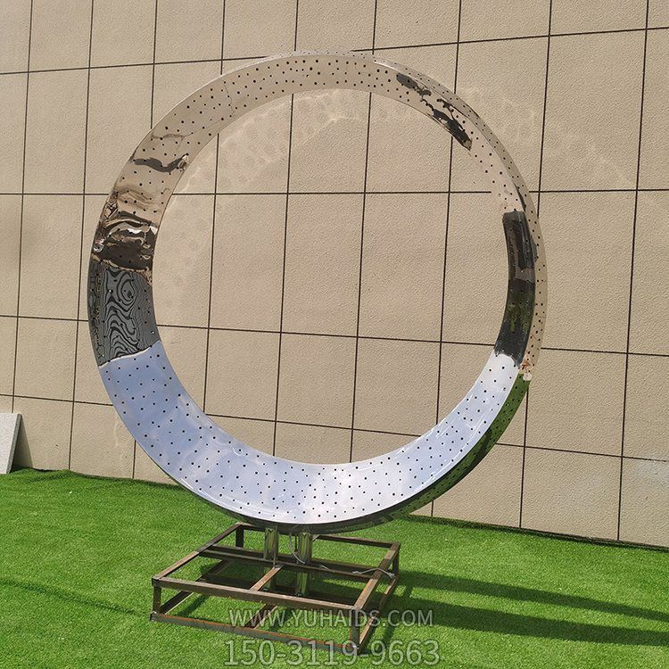 不銹鋼圓環(huán)創(chuàng)意景觀雕塑，鏡面打孔，可透光，可放大