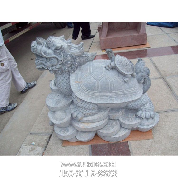 公園里擺放的母子青石石雕創(chuàng)意龍龜?shù)袼?>
                                <h2>公園里擺放的母子青石石雕創(chuàng)意龍龜?shù)袼?參數(shù)說明</h2>
                                                                        <table>
                                      <tr>
                                        <th>產(chǎn)品標題</th>
                                        <td>公園里擺放的母子青石石雕創(chuàng)意龍龜?shù)袼?/td>
                                      </tr>
                                      <tr>
                                        <th>發(fā)布時間</th>
                                        <td>2023-06-08 09:35</td>
                                      </tr>
                                      <tr>
                                        <th>價格</th>
                                        <td><span>電話咨詢</td>
                                      </tr>
                                                                              <tr>
                                          <th>雕刻內(nèi)容</th>
                                          <td>龍、龍龜</td>
                                        </tr>
                                                                              <tr>
                                          <th>應用場所</th>
                                          <td>公園</td>
                                        </tr>
                                                                              <tr>
                                          <th>制作材質(zhì)</th>
                                          <td>石雕、青石、石雕</td>
                                        </tr>
                                                                          </table>
                                <h2>公園里擺放的母子青石石雕創(chuàng)意龍龜?shù)袼?詳細說明</h2>
                                <p>玉海雕塑是一家綜合性的雕塑公司，擁有多款公園里擺放的母子青石石雕創(chuàng)意龍龜?shù)袼苣Ｐ?，可加工定制多種公園里擺放的母子青石石雕創(chuàng)意龍龜?shù)袼?，支持材質(zhì)、樣式、風格、尺寸大小等方面的調(diào)整修改定制。我們所加工制作的公園里擺放的母子青石石雕創(chuàng)意龍龜?shù)袼苜|(zhì)優(yōu)價廉，遍布全國多個省市地區(qū)，想要了解更多案例圖片，請電話或微信咨詢。材質(zhì)、大小、樣式等都可以按需定制，還可根據(jù)您提供給的公園里擺放的母子青石石雕創(chuàng)意龍龜?shù)袼軜訄D進行制作！如有相關(guān)需求，歡迎致電（微信同號）：<span>150-3119-9663</span></p>
                                                                <div   class=