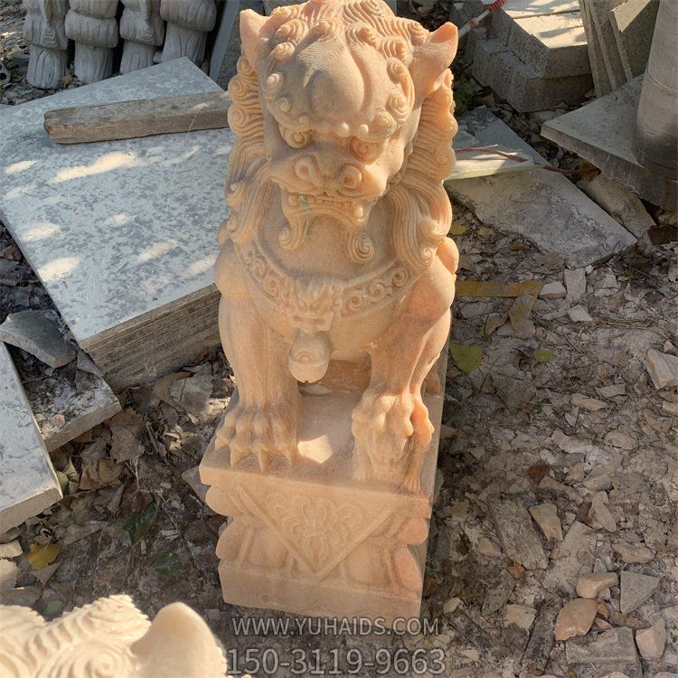 石雕晚霞紅獅子門口擺件 鎮(zhèn)宅招財?shù)袼?>
                                <h2>石雕晚霞紅獅子門口擺件 鎮(zhèn)宅招財?shù)袼?參數(shù)說明</h2>
                                                                        <table>
                                      <tr>
                                        <th>產(chǎn)品標(biāo)題</th>
                                        <td>石雕晚霞紅獅子門口擺件 鎮(zhèn)宅招財?shù)袼?/td>
                                      </tr>
                                      <tr>
                                        <th>發(fā)布時間</th>
                                        <td>2023-06-08 13:23</td>
                                      </tr>
                                      <tr>
                                        <th>價格</th>
                                        <td><span>電話咨詢</td>
                                      </tr>
                                                                              <tr>
                                          <th>雕刻內(nèi)容</th>
                                          <td>獅子</td>
                                        </tr>
                                                                              <tr>
                                          <th>制作材質(zhì)</th>
                                          <td>晚霞紅、石雕</td>
                                        </tr>
                                                                          </table>
                                <h2>石雕晚霞紅獅子門口擺件 鎮(zhèn)宅招財?shù)袼?詳細(xì)說明</h2>
                                <p>玉海雕塑是一家綜合性的雕塑公司，擁有多款石雕晚霞紅獅子門口擺件雕塑模型，可加工定制多種石雕晚霞紅獅子門口擺件雕塑，支持材質(zhì)、樣式、風(fēng)格、尺寸大小等方面的調(diào)整修改定制。我們所加工制作的石雕晚霞紅獅子門口擺件雕塑質(zhì)優(yōu)價廉，遍布全國多個省市地區(qū)，想要了解更多案例圖片，請電話或微信咨詢。材質(zhì)、大小、樣式等都可以按需定制，還可根據(jù)您提供給的石雕晚霞紅獅子門口擺件雕塑樣圖進(jìn)行制作！如有相關(guān)需求，歡迎致電（微信同號）：<span>150-3119-9663</span></p>
                                                                <div   class=