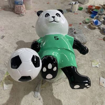 卡通彩繪熊貓雕塑是怎么制作出來(lái)的？