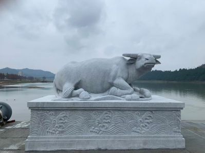 鎮(zhèn)水水?；◢弾r石雕動(dòng)物雕塑